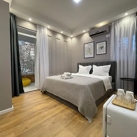 Urban Budget Апартаменты Тирана